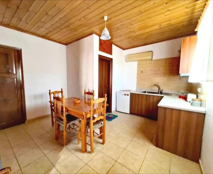 Irini Studios Alykes  Luaran gambar